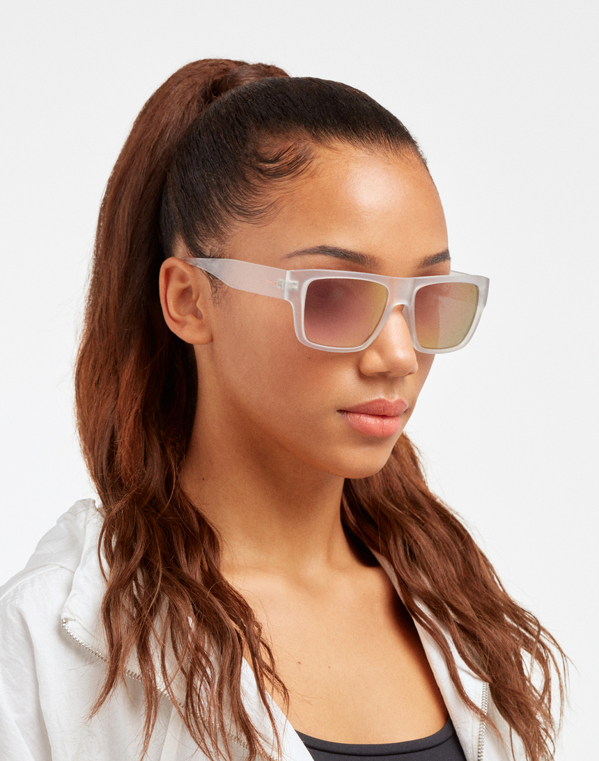Hawkers WAIMEA - POLARIZED CRYSTAL PINK master image number 6.0