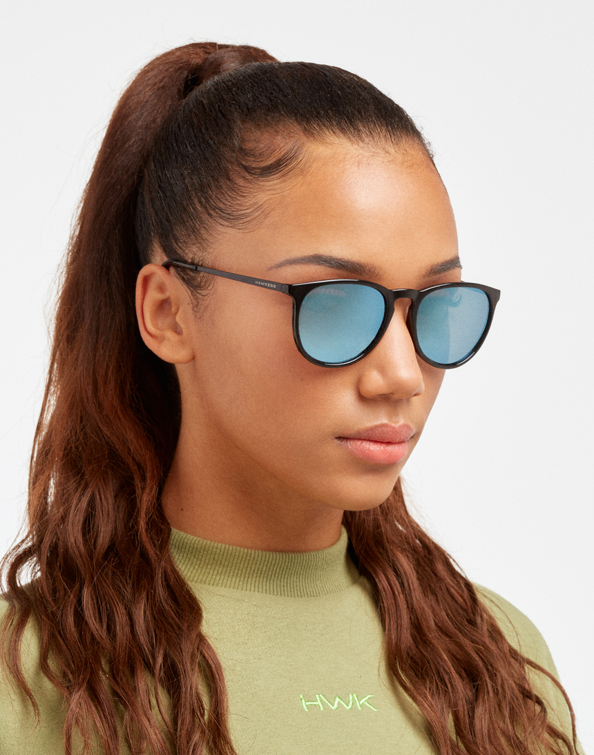 Hawkers OLLIE - POLARIZED BLACK CHROME master image number 6.0