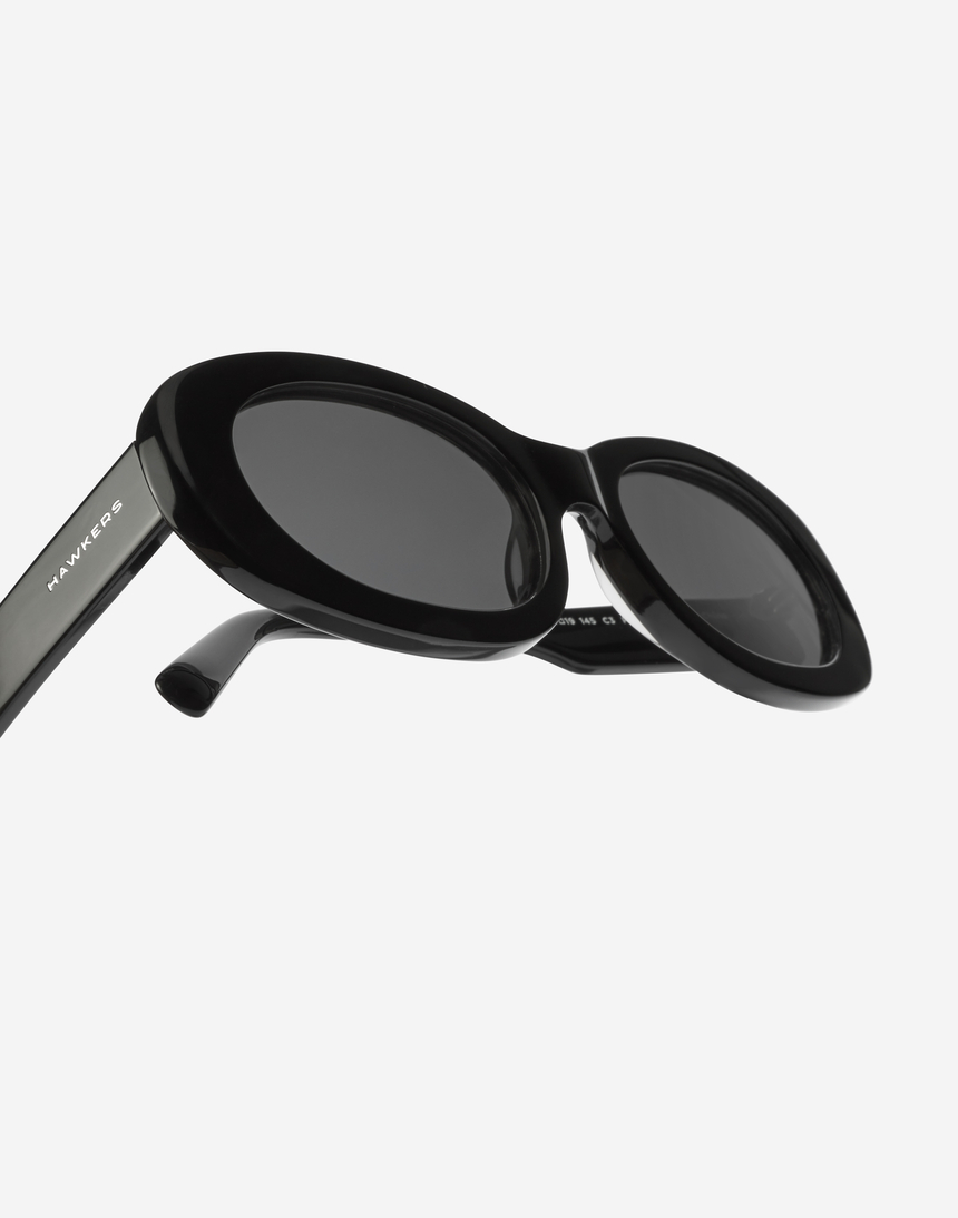 Hawkers PAULA ECHEVARRÍA X HAWKERS - SOUTHSIDE POLARIZED BLACK ECO master image number 4.0