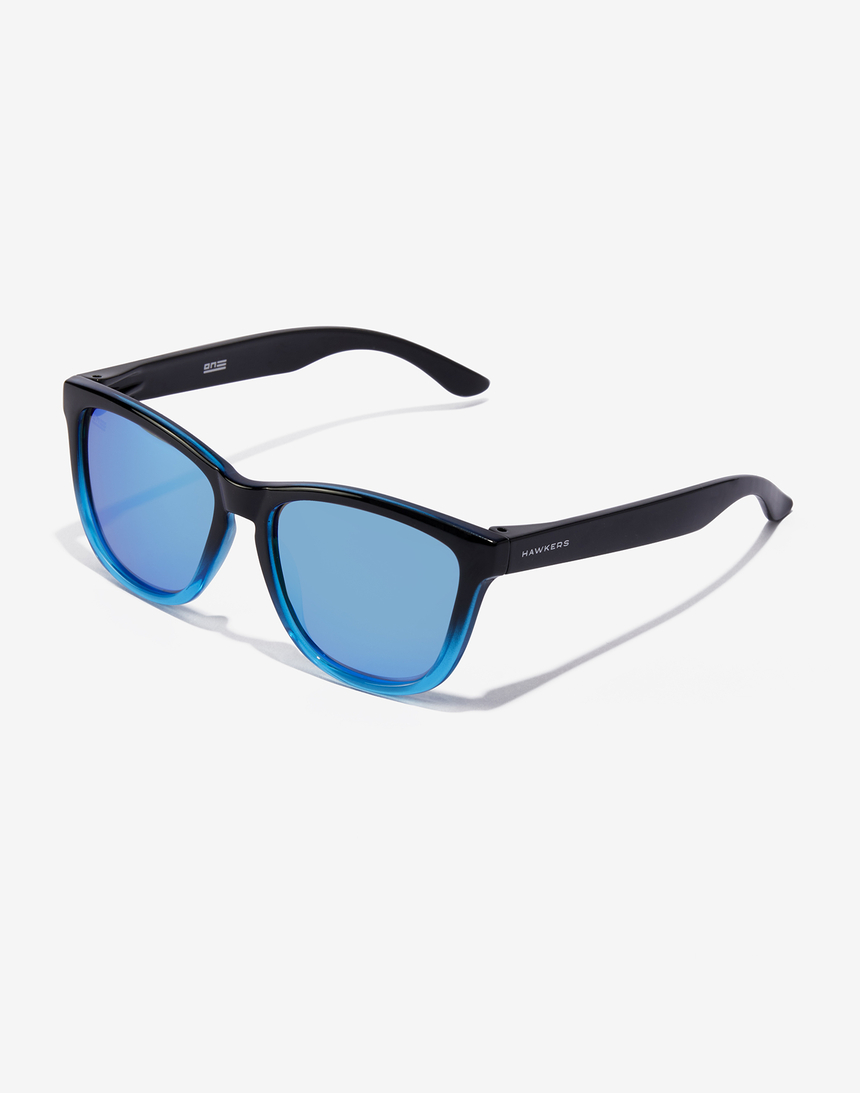 Hawkers ONE - POLARIZED FUSION CLEAR BLUE master image number 2.0