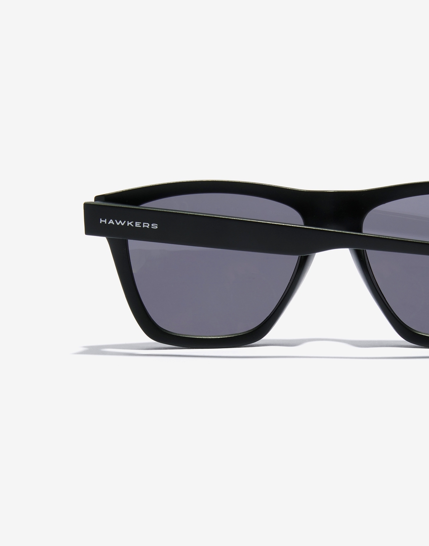 Hawkers ONE LS RAW - BLACK CHROME master image number 4.0