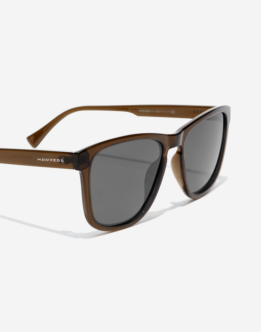 Hawkers ZHANNA - POLARIZED GREENISH DARK master image number 3.0