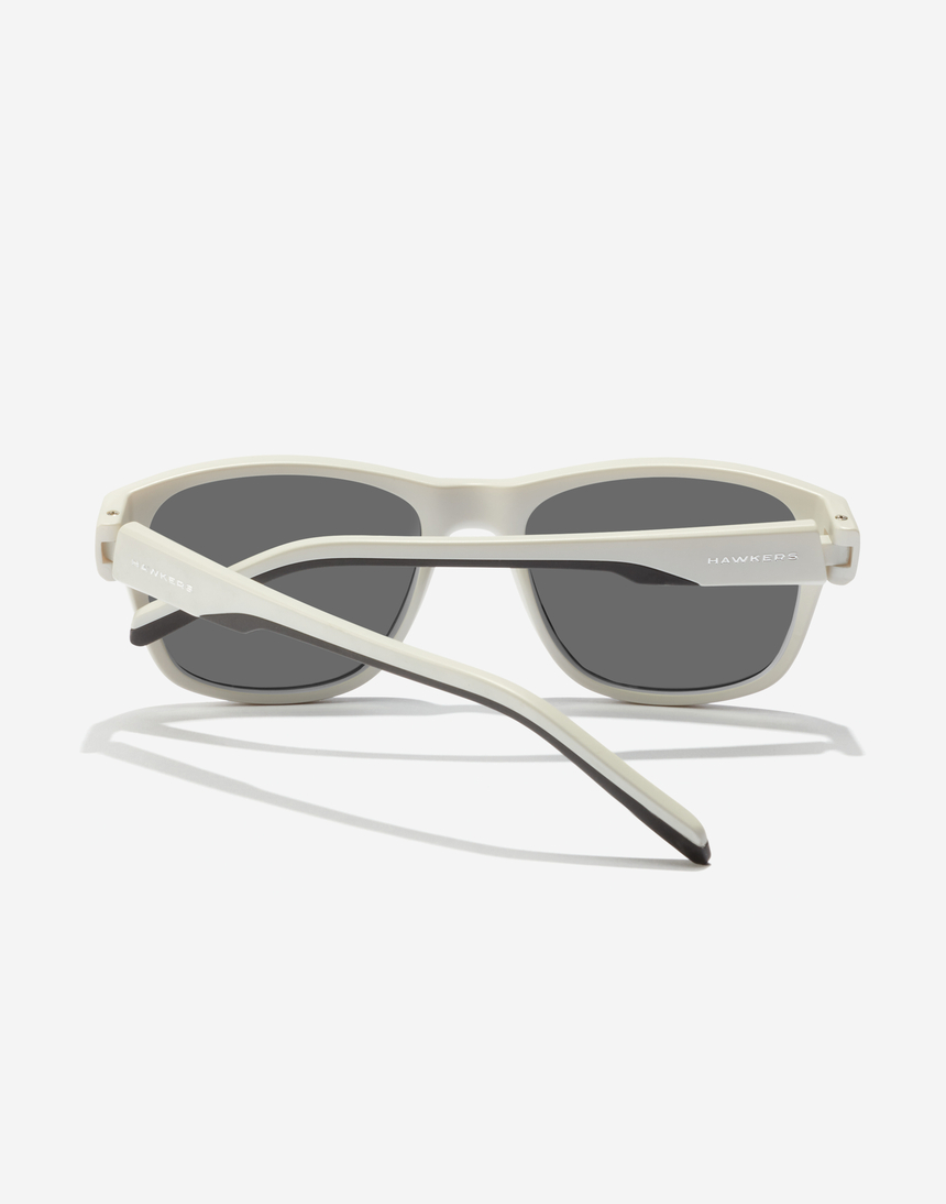 Hawkers OWENS - POLARIZED CLOUD BLACK DARK master image number 4.0