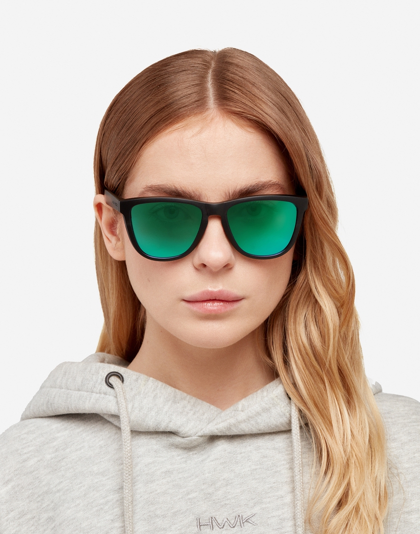 Hawkers ONE RAW - POLARIZED BLACK EMERALD master image number 8.0