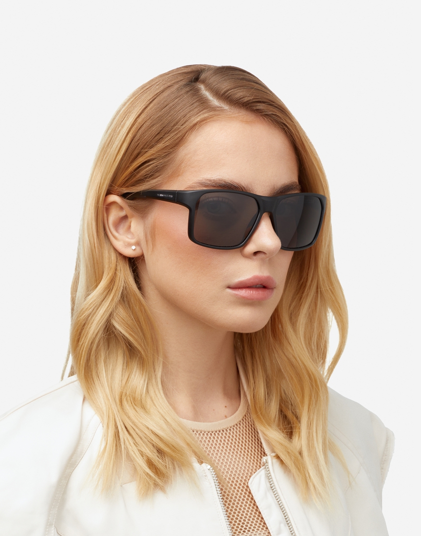Hawkers TRACK - POLARIZED BLACK DARK master image number 6.0