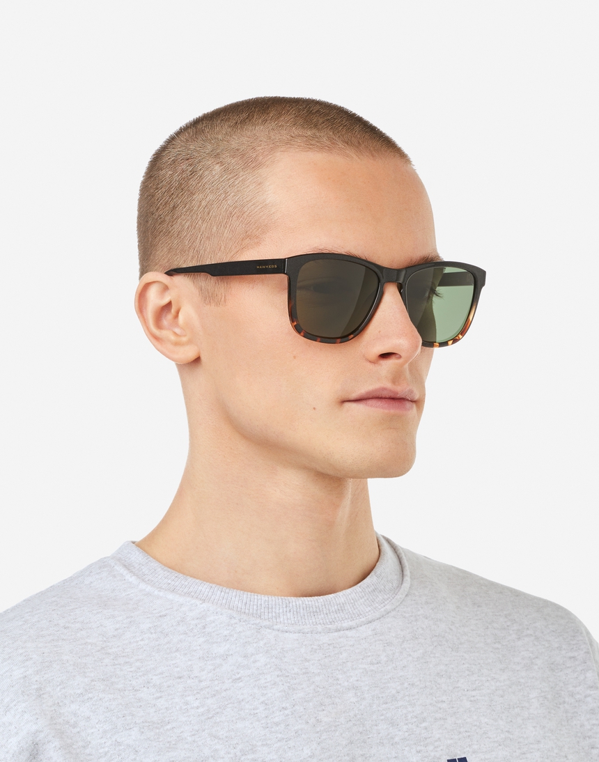 Hawkers ZHANNA - POLARIZED CAREY ALLIGATOR master image number 8.0