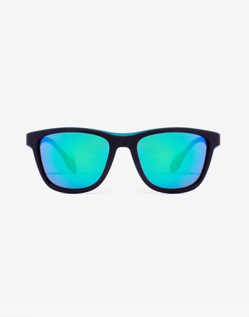 Hawkers Polarized Black Green Rubber Emerald ONE S master image number 0