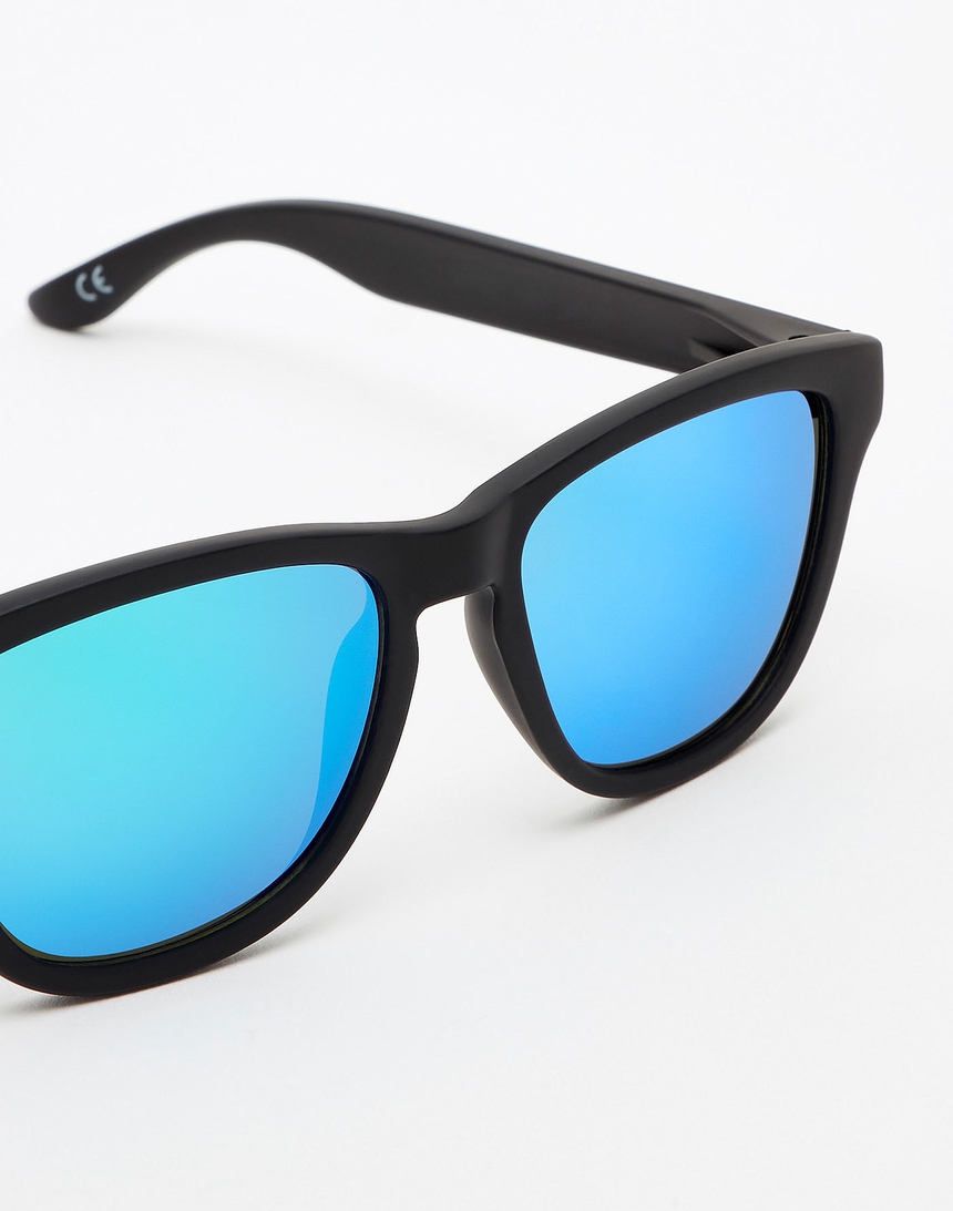 Hawkers Carbon Black Sky One Kids master image number 3.0