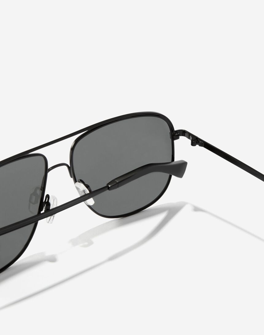 Hawkers TEARDROP - POLARIZED DARK master image number 5.0