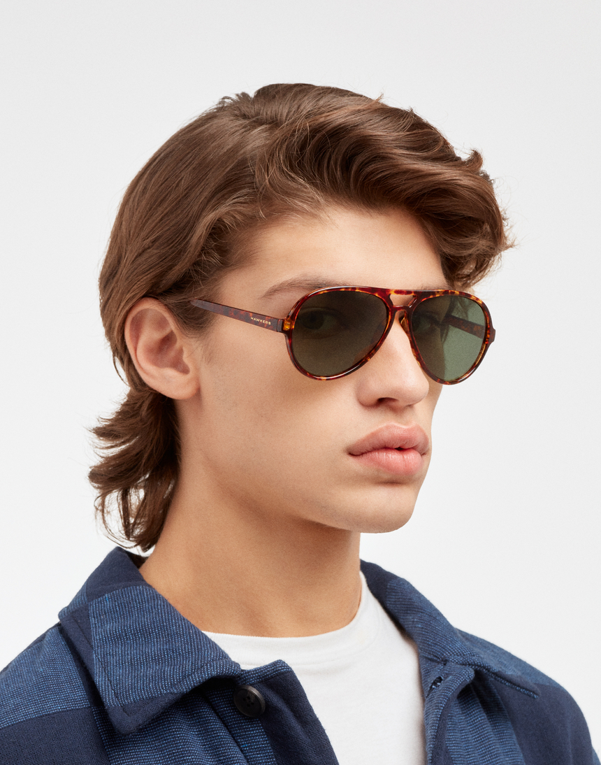 Hawkers SOUTH BEACH - POLARIZED CAREY GREEN master image number 7.0