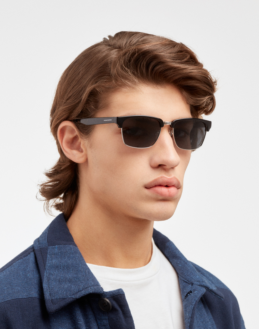 Hawkers CLASSIC VALMONT - POLARIZED BLACK GREY master image number 7.0