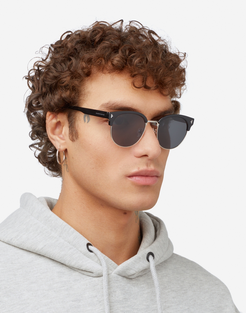 Hawkers NEW CLASSIC ROUNDED - POLARIZED BLACK master image number 7.0