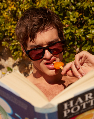 Sunglasses Hawkers DOWNTOWN MAX - BLACK GREY TO PINK