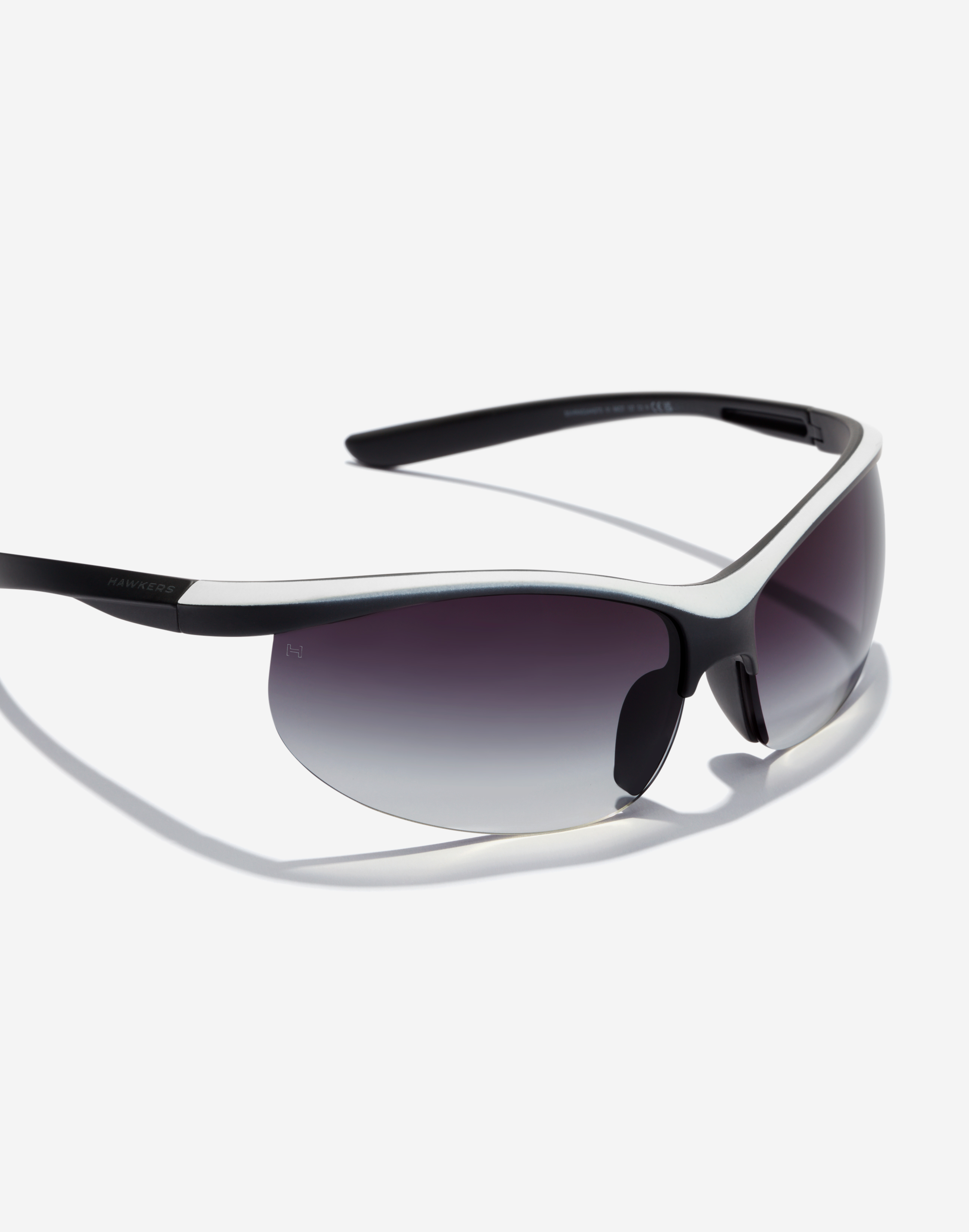 Nos Lunettes de Soleil Hawkers RADIANTE - WHITE BLACK IRON