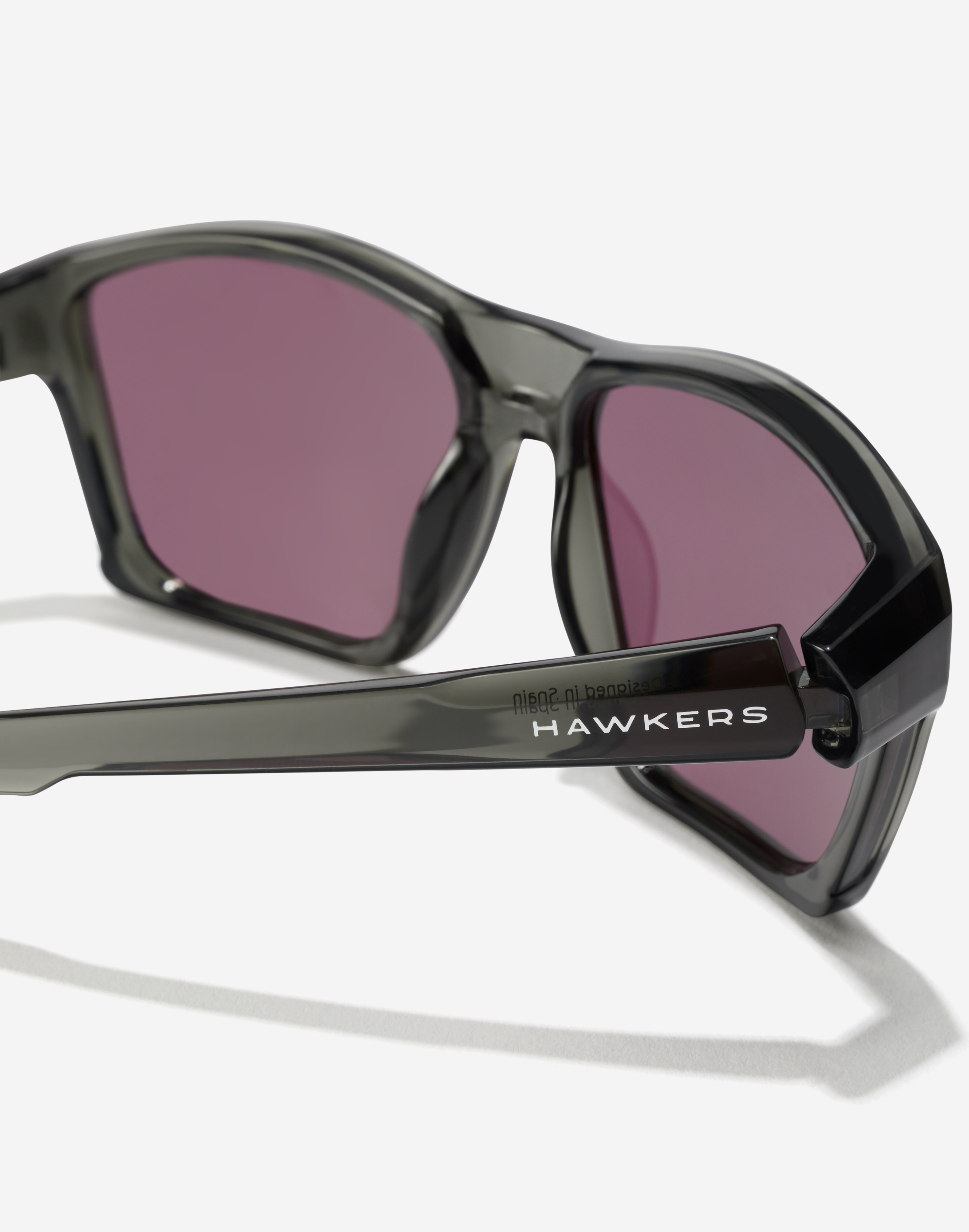 Sunglasses Hawkers SHARK - BLACK GRAPE