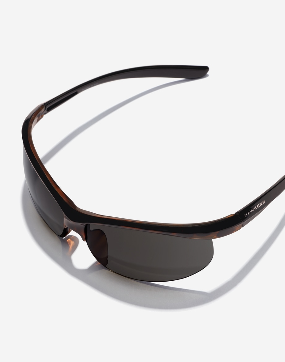 Sunglasses Hawkers RADIANTE - VINTAGE CAREY DARK GREY