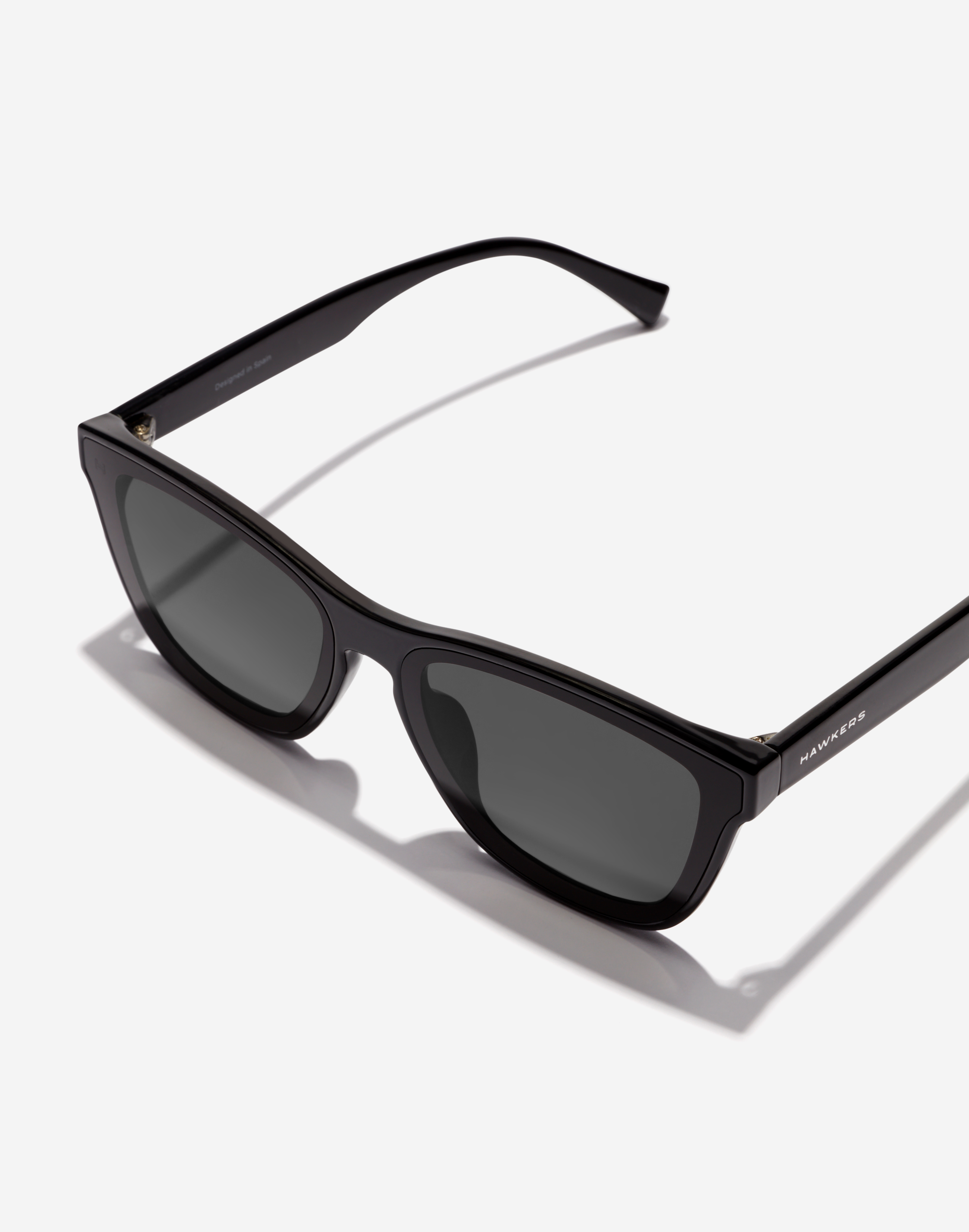 Sunglasses Hawkers DOWNTOWN MAX - BLACK DARK