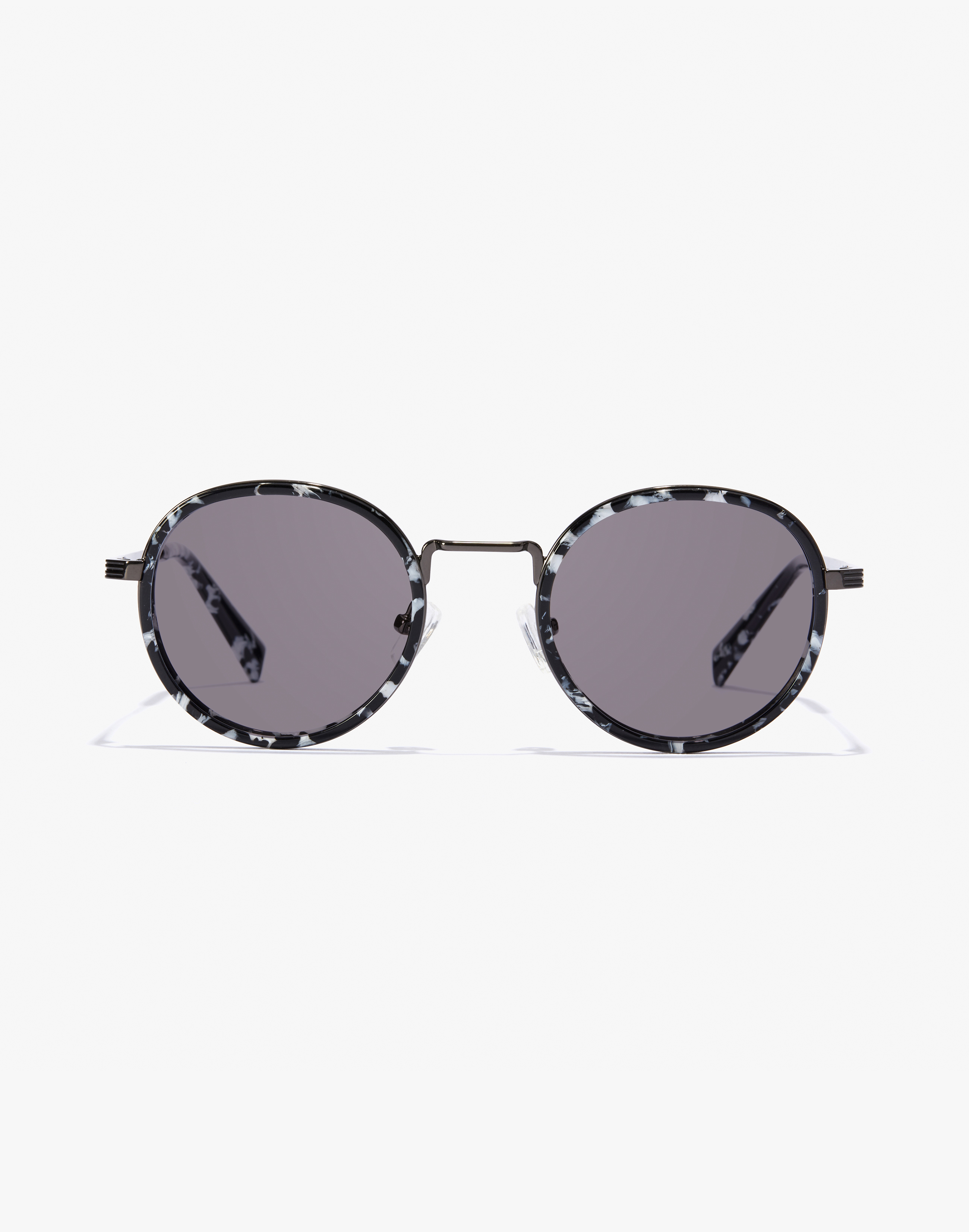 /on/demandware.static/-/Sites-Master-Catalog-Graduadas/default/dw5ed950fb/images/modal_colored/hawkers_eyewear-marble-carignan-330000-grey.jpg