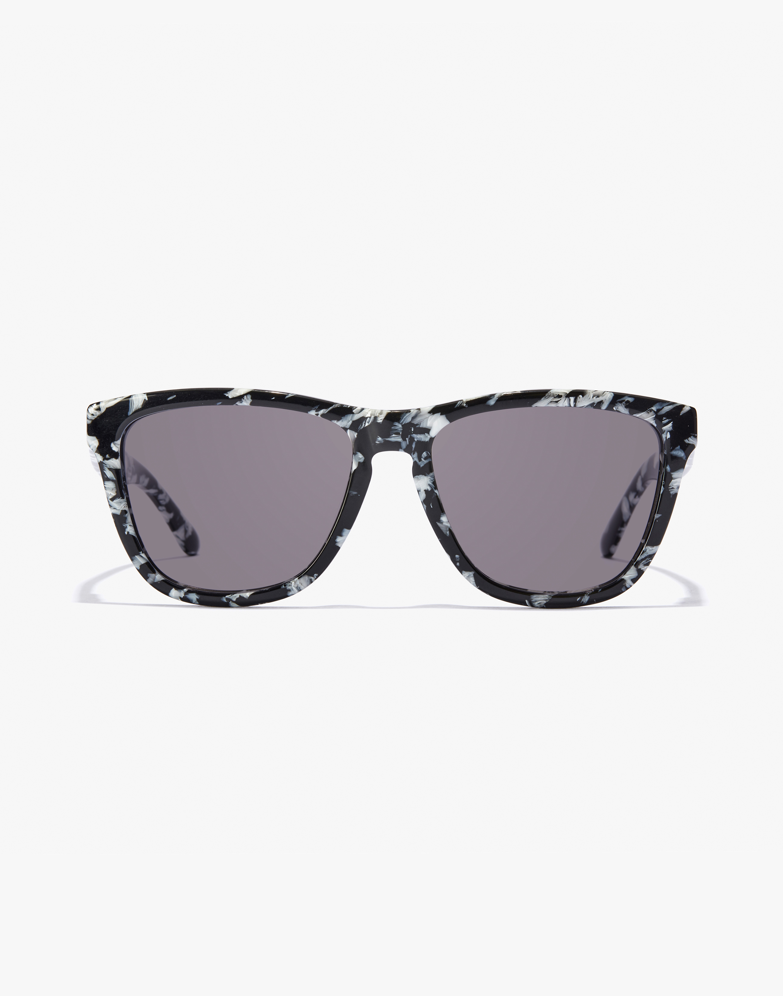 /on/demandware.static/-/Sites-Master-Catalog-Graduadas/default/dw64924f90/images/modal_colored/hawkers_eyewear-white-camo-one-rx-HVOX06-grey.jpg