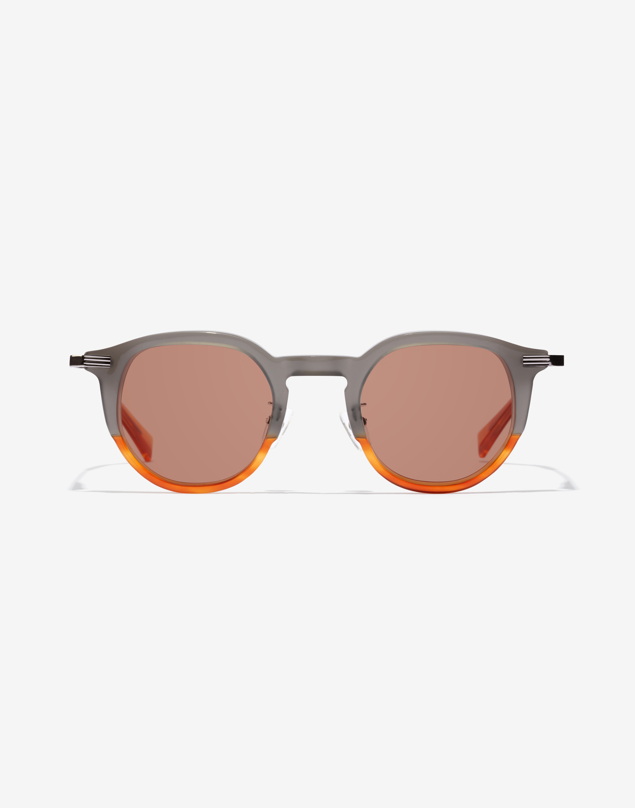 /on/demandware.static/-/Sites-Master-Catalog-Graduadas/default/dw7107124e/images/modal_colored/hawkers_eyewear-grey-orange-arroya-HARR20O0XV-brown.jpg