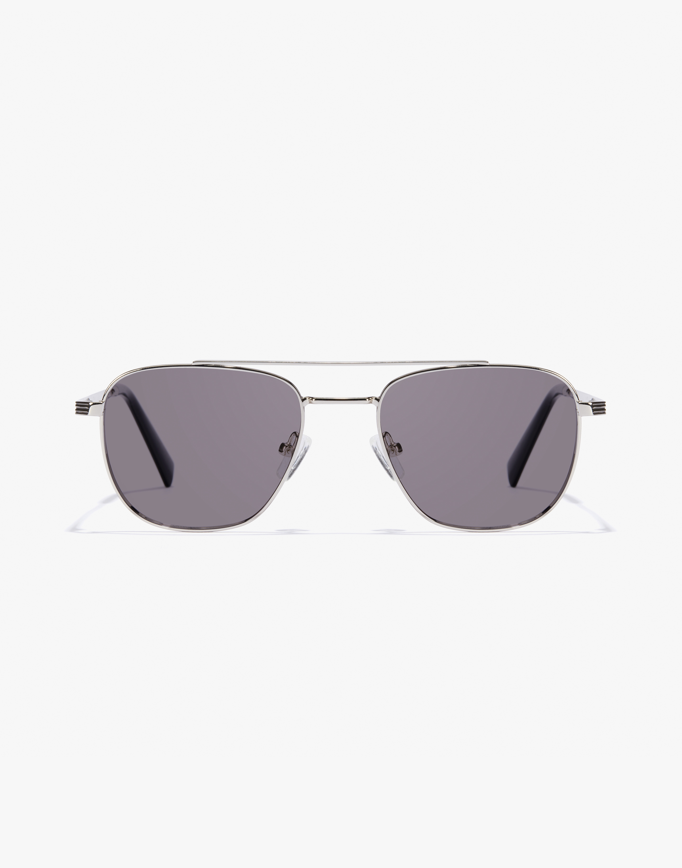 /on/demandware.static/-/Sites-Master-Catalog-Graduadas/default/dwdb41f35c/images/modal_colored/hawkers_eyewear-silver-malbec-330006-grey.jpg