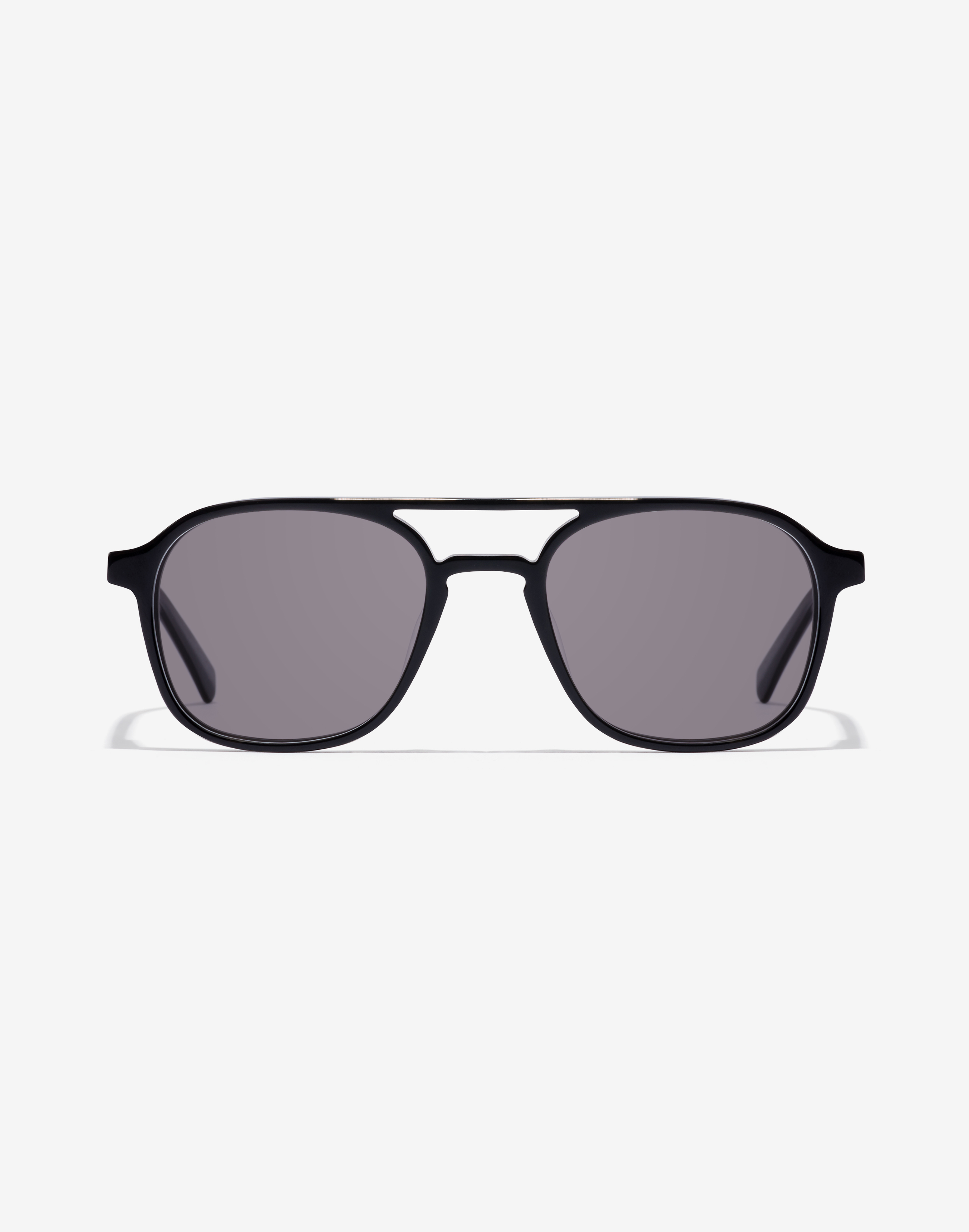 /on/demandware.static/-/Sites-Master-Catalog-Graduadas/default/dwf68250f8/images/modal_colored/hawkers_eyewear-black-hunter-HHUN20B0XV-grey.jpg