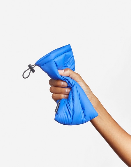 &Alpha;&xi;&epsilon;&sigma;&omicron;&upsilon;ά&rho; Hawkers PADDED POUCH - BLUE