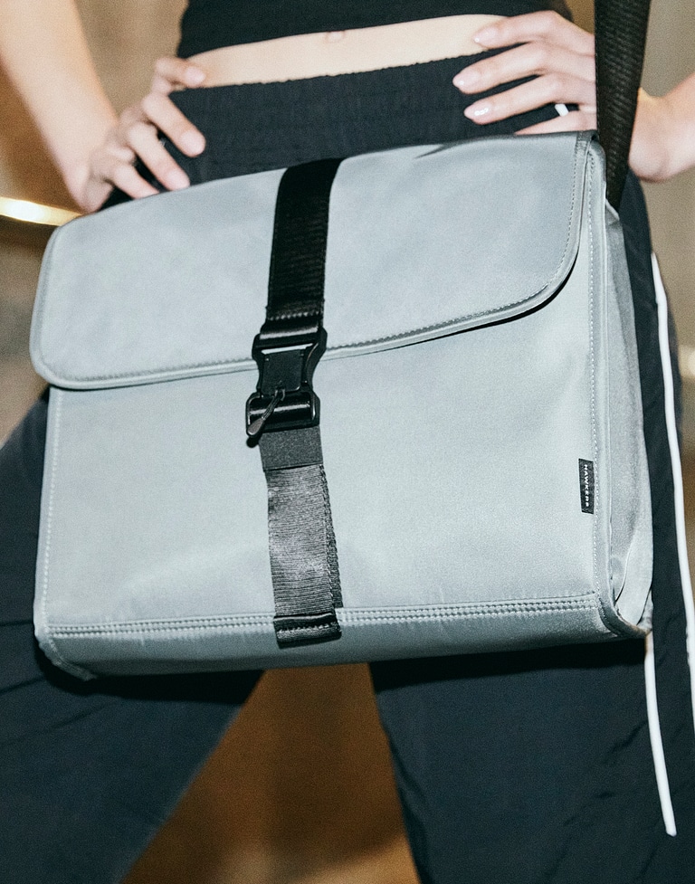 Accessories HAWKERS MESSENGER BAG - OLIVE