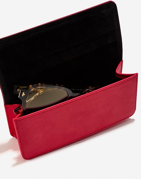 &Alpha;&xi;&epsilon;&sigma;&omicron;&upsilon;ά&rho; Hawkers WEDGE CASE - RED