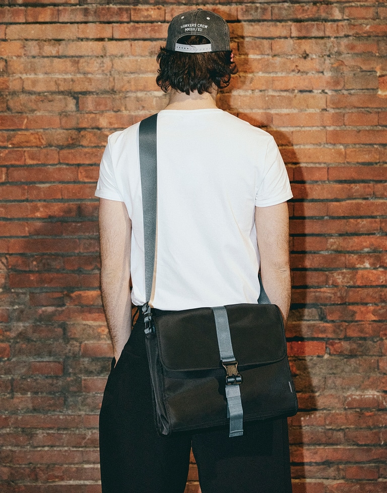 Accessories HAWKERS MESSENGER BAG - BLACK TEAL