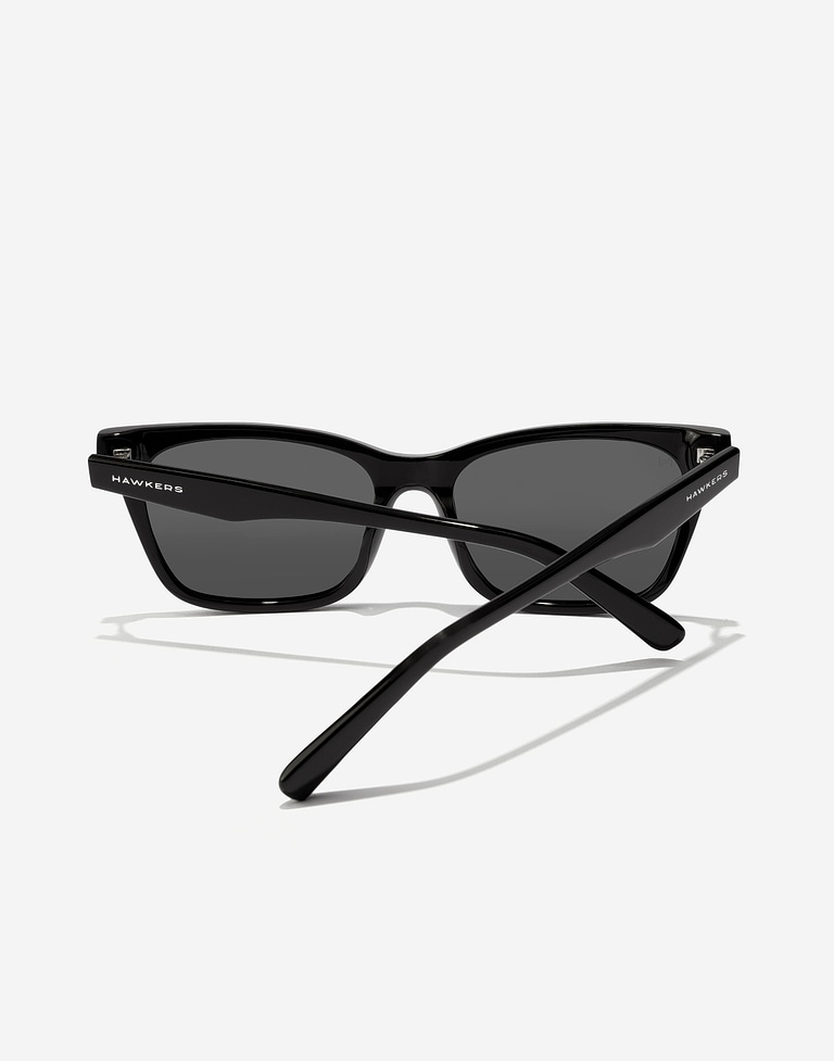 Sunglasses Hawkers MAZE - POLARIZED BLACK DARK
