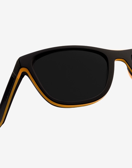 Sunglasses Hawkers BLACK ORANGE RUBBER - DARK ONE S