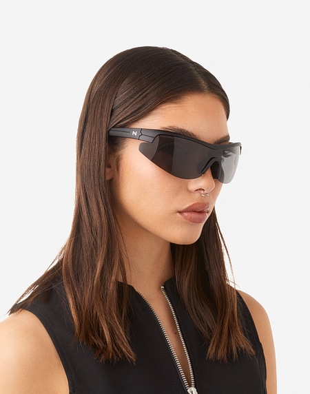 Occhiali da sole Hawkers ACTIVE - POLARIZED BLACK DARK