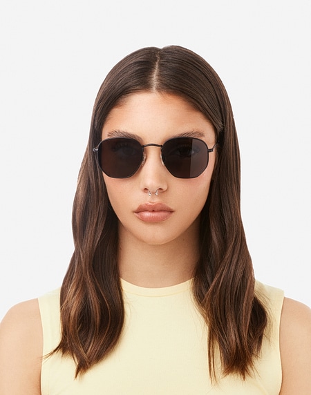Sunglasses Hawkers SIXGON DRIVE - POLARIZED BLACK GREY