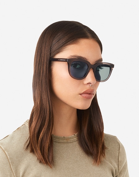 Lentes de sol Hawkers OASIS - GREY BLUE DENIM