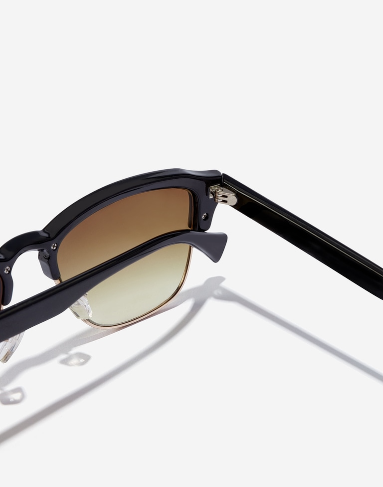 Sunglasses Hawkers NEW CLASSIC - BROWN