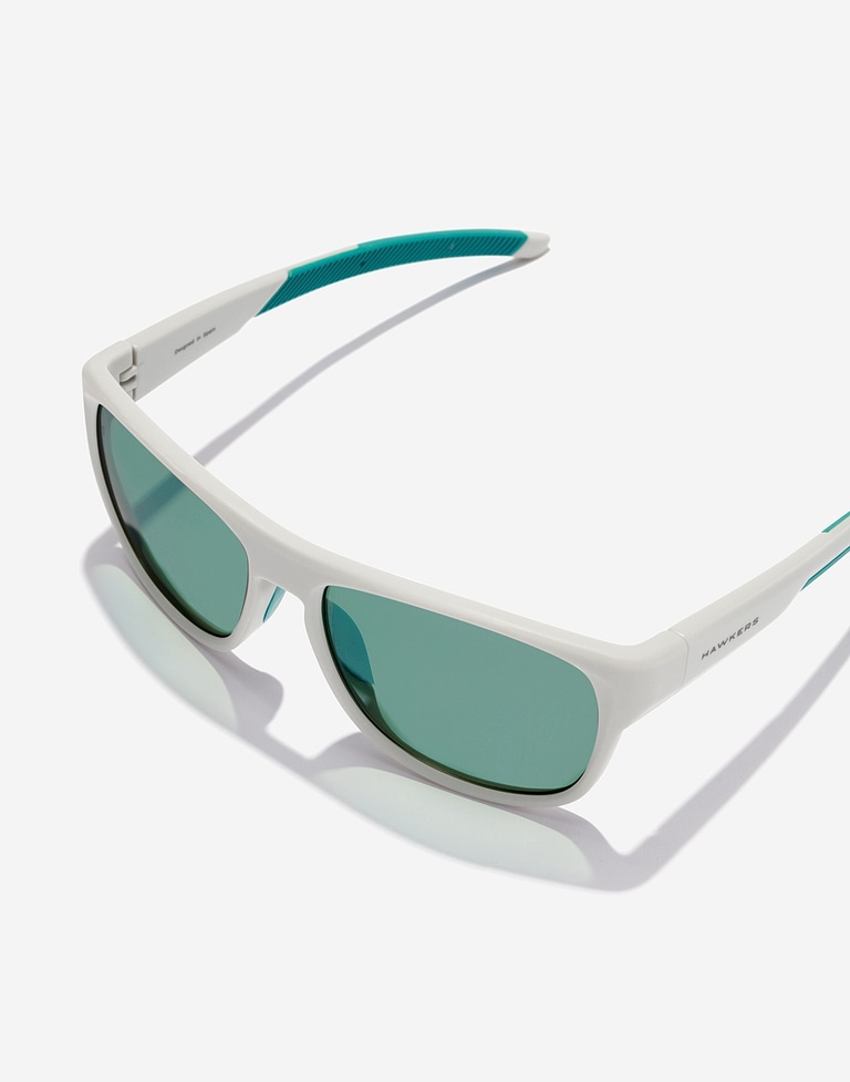 Nos Lunettes de Soleil Hawkers GRIP - WHITE JADE