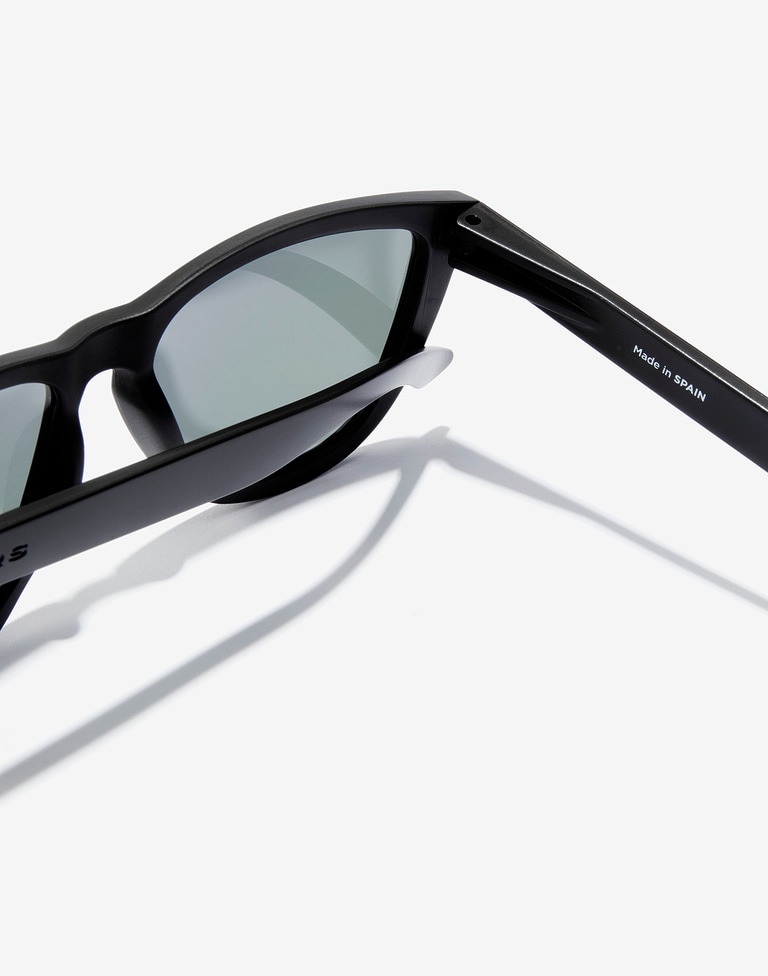 Sunglasses Hawkers ONE RAW - POLARIZED BLACK JOKER