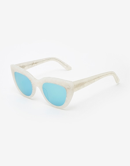 Sunglasses Hawkers WHITE PEARL - CLEAR BLUE HYDE X