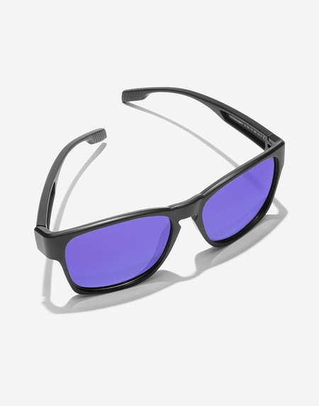 Sunglasses Hawkers CORE RAW - POLARIZED BLACK SKY