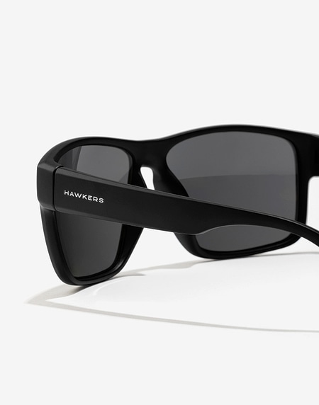 Sunglasses Hawkers FASTER - BLACK DARK