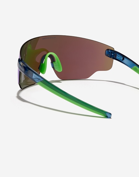 sports sunglasses Hawkers SPEED - BLUE SKY