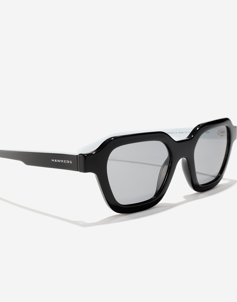 Sunglasses HAWKERS GALE - BLACK WHITE DARK ECO