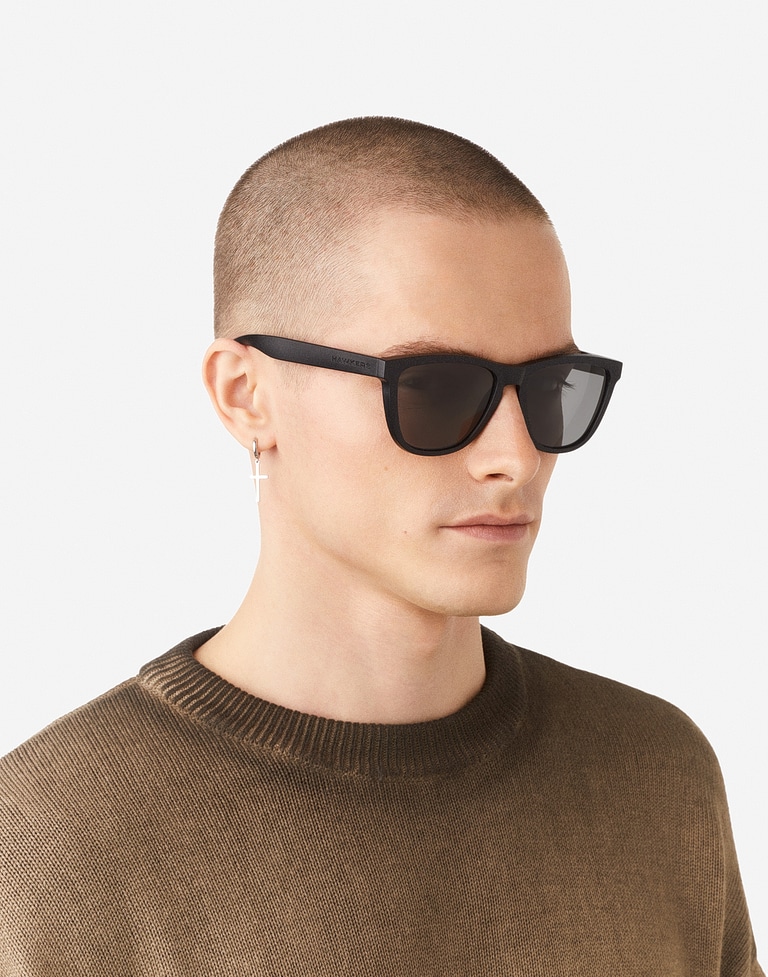 &Gamma;&upsilon;&alpha;&lambda;&iota;ά &eta;&lambda;ί&omicron;&upsilon; Hawkers ONE RAW - POLARIZED BLACK DARK