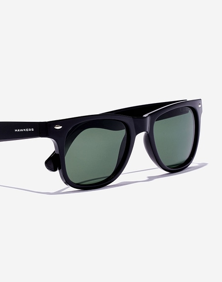 Sunglasses Hawkers SLATER - POLARIZED BLACK GREEN