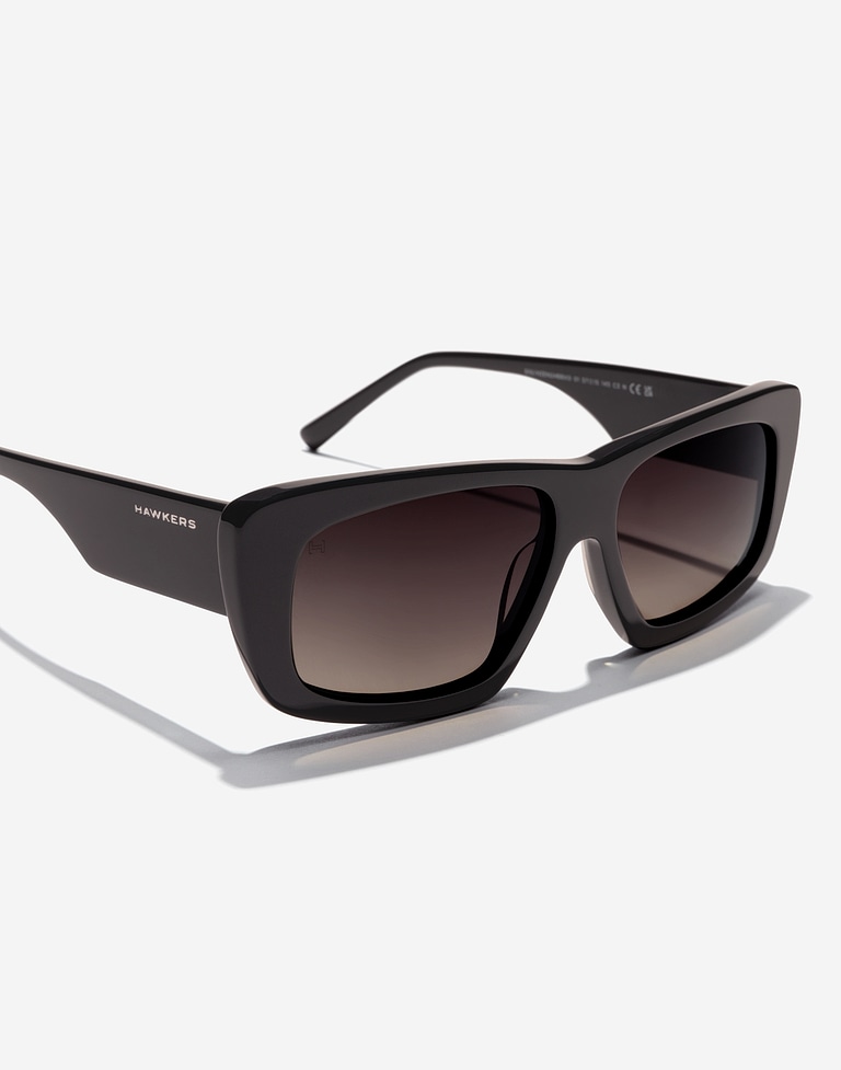Sunglasses Hawkers ZENITH - BLACK SMOKY