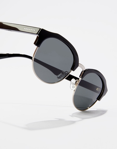 Sunglasses Hawkers CLASSIC ROUNDED - POLARIZED BLACK
