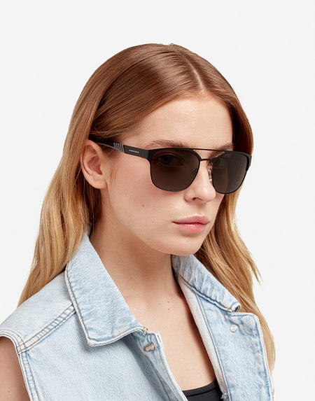 Sunglasses Hawkers VITAL - BLACK
