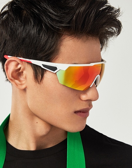 Nos Lunettes de Soleil Hawkers WHITE CYCLING