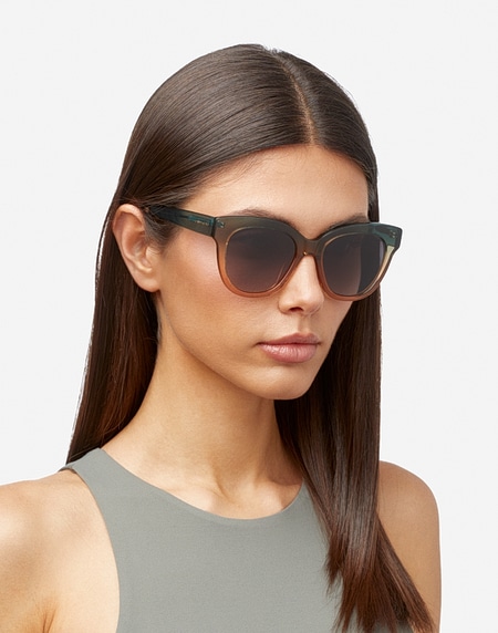 Nos Lunettes de Soleil Hawkers GREEN CHAMPAGNE AUDREY